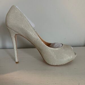 Badgley Mischka Heals